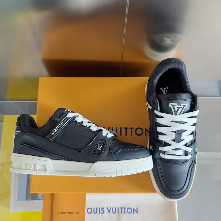 Louis Vuitton Shoe 